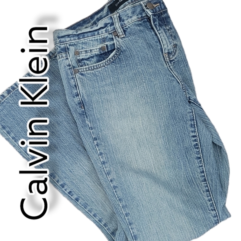 𝅺calvin Klein Jeans Distressed Denim Flare Jeans Size 4
